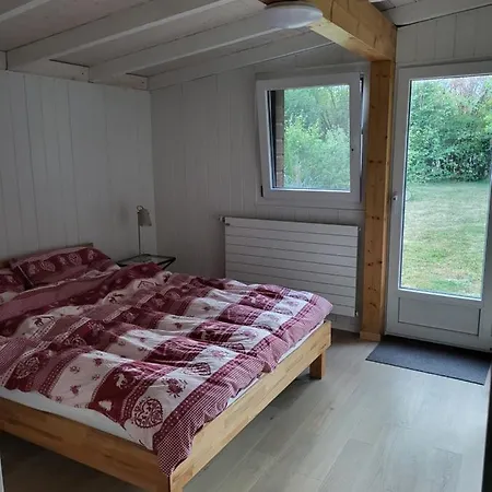 Rhone 4, Villa, Jardin, Velos, Balancoires, Jeux, 200m Etang Vieux Rhone Noville