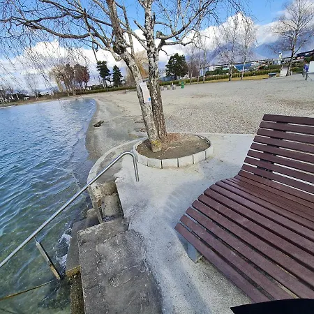 Tatil Evi Rhone 4, Villa, Jardin, Velos, Balancoires, Jeux, 200m Etang Vieux Rhone *