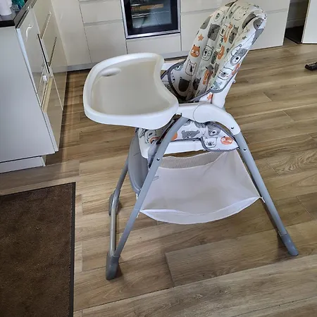 Hébergement de vacances Rhône 4, Villa, Jardin, Vélos, Balançoires, Jeux, 200m étang Vieux Rhône Noville