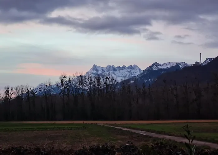 Rhone 4, Villa, Jardin, Velos, Balancoires, Jeux, 200m Etang Vieux Rhone Σπίτι διακοπών *