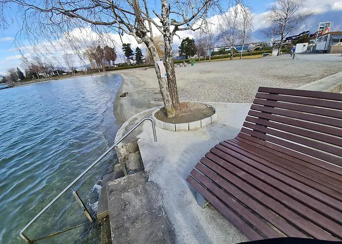 Vakantiehuis Rhone 4, Villa, Jardin, Velos, Balancoires, Jeux, 200m Etang Vieux Rhone *