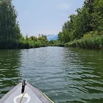 Rhône 4, Villa, Jardin, Vélos, Balançoires, Jeux, 200m étang Vieux Rhône Noville